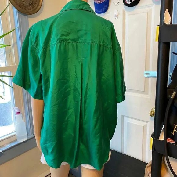 Vintage 90s 100% Silk Buttons up Green Shirt women size 12 - Picture 2 of 7